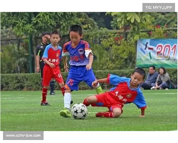 全球发布足球教育手册推动基础课程在世界校园全面普及